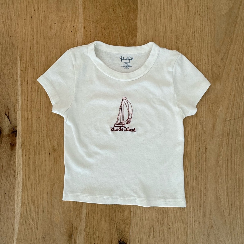 Brandy Melville / John Galt Rhode Island Embroidered Baby Tee NWOT